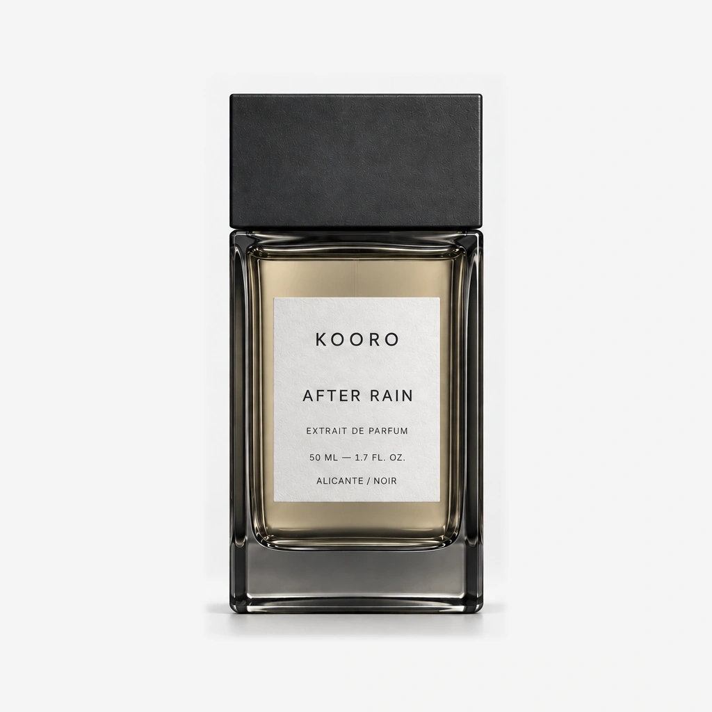 Frasco y tapón del perfume AFTER RAIN en un packshot limpio